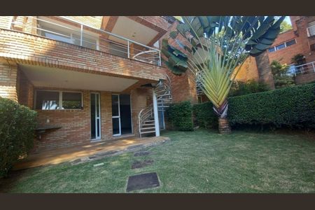 Casa à venda com 420m², 4 quartos e 3 vagas