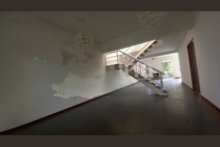 Casa à venda com 420m², 4 quartos e 3 vagas