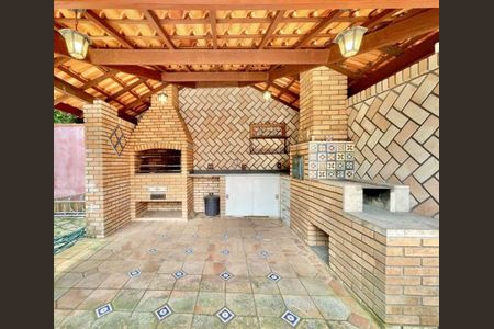 Casa à venda com 625m², 5 quartos e 6 vagas