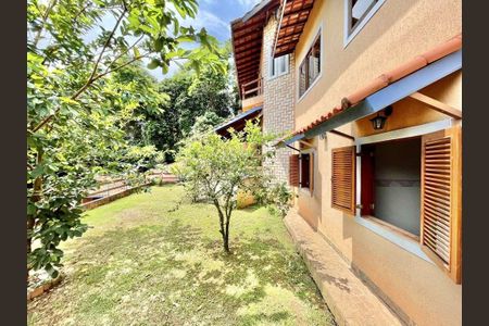 Casa à venda com 625m², 5 quartos e 6 vagas