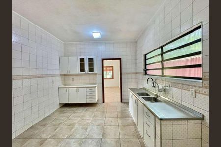 Casa à venda com 625m², 5 quartos e 6 vagas