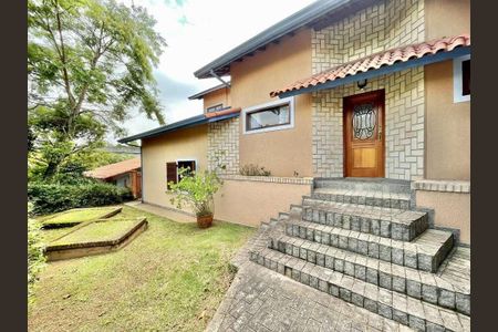 Casa à venda com 625m², 5 quartos e 6 vagas