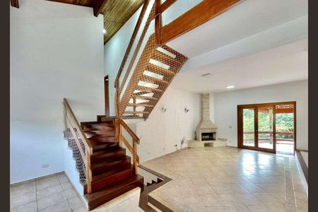 Casa à venda com 625m², 5 quartos e 6 vagas