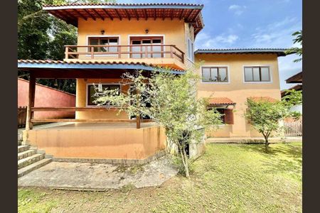 Casa à venda com 625m², 5 quartos e 6 vagas