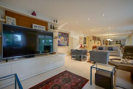 Apartamento à venda com 3 quartos, 241m² em Chácara Santo Antônio, São Paulo