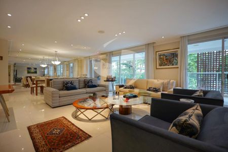 Apartamento à venda com 3 quartos, 241m² em Chácara Santo Antônio, São Paulo