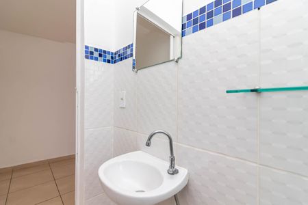 Banheiro de casa para alugar com 1 quarto, 35m² em Chora Menino, São Paulo