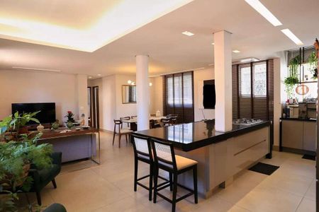 Apartamento à venda com 230m², 5 quartos e 2 vagas