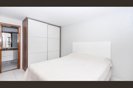 Apartamento à venda com 304m², 4 quartos e 4 vagas