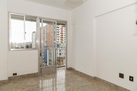 Apartamento à venda com 120m², 2 quartos e 1 vaga