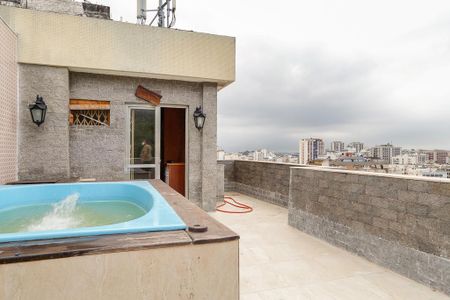 Apartamento à venda com 120m², 2 quartos e 1 vaga