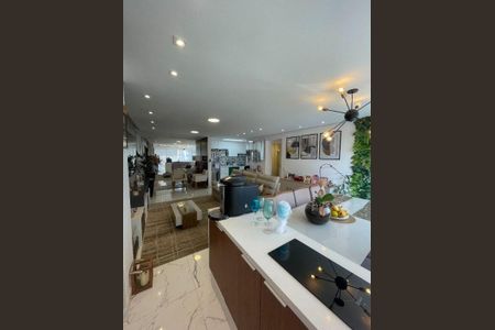 Apartamento à venda com 75m², 2 quartos e 1 vaga