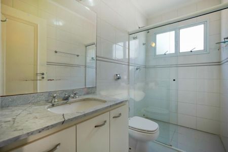 Casa à venda com 330m², 4 quartos e sem vaga