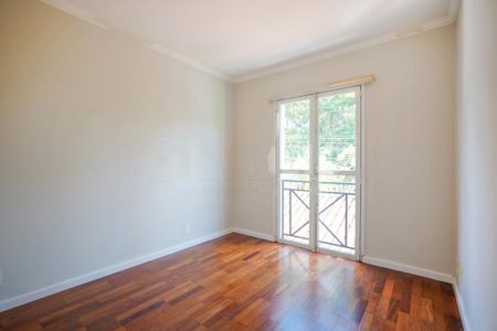 Casa à venda com 4 quartos, 330m² em Jardim Cordeiro, São Paulo