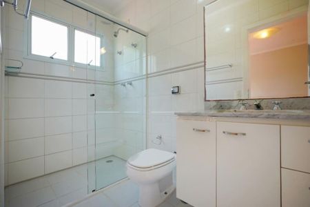 Casa à venda com 330m², 4 quartos e sem vaga