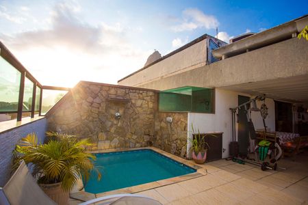 Apartamento à venda com 197m², 3 quartos e 2 vagas