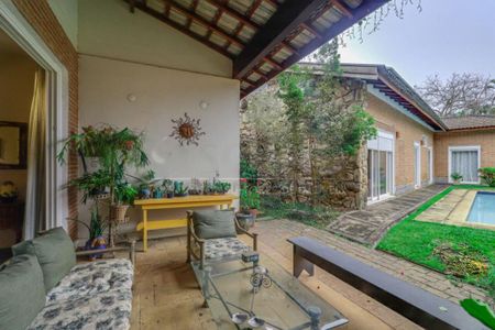 Casa à venda com 392m², 4 quartos e 4 vagas