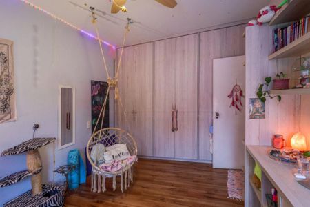 Casa à venda com 392m², 4 quartos e 4 vagas