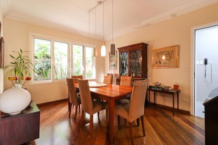 Casa à venda com 4 quartos, 386m² em Santo Amaro, São Paulo