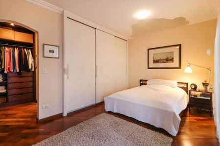 Casa à venda com 4 quartos, 386m² em Santo Amaro, São Paulo