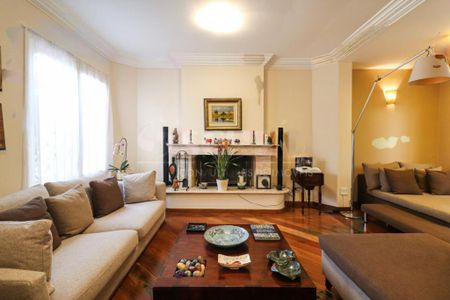 Casa à venda com 4 quartos, 386m² em Santo Amaro, São Paulo