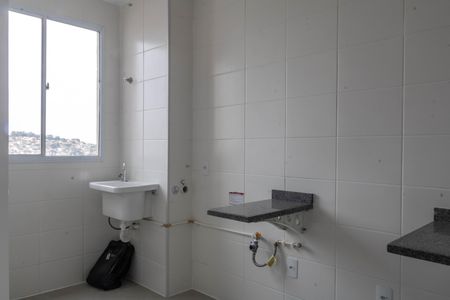 Apartamento à venda com 48m², 2 quartos e 1 vaga Apartamento à venda com 48m², 2 quartos e 1 vagaCozinha e Área de Serviço