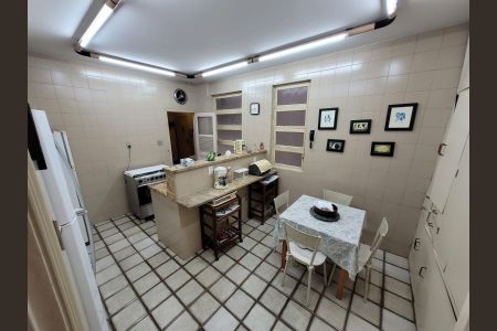 Apartamento à venda com 260m², 4 quartos e 1 vaga
