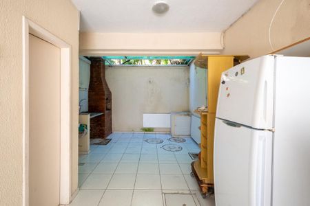 Casa à venda com 156m², 6 quartos e 2 vagas