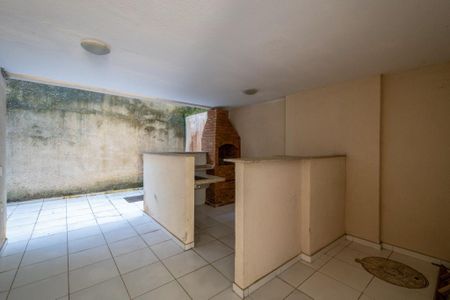 Casa à venda com 156m², 6 quartos e 2 vagas