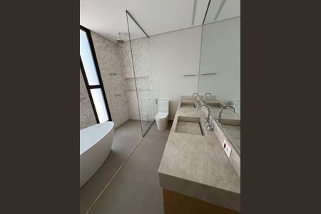 Casa de condomínio à venda com 626m², 3 quartos e 3 vagas Casa de condomínio à venda com 626m², 3 quartos e 3 vagasFoto 46