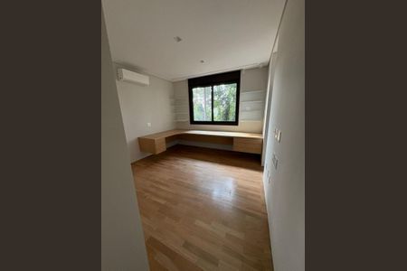 Casa de condomínio à venda com 626m², 3 quartos e 3 vagas Casa de condomínio à venda com 626m², 3 quartos e 3 vagasFoto 37