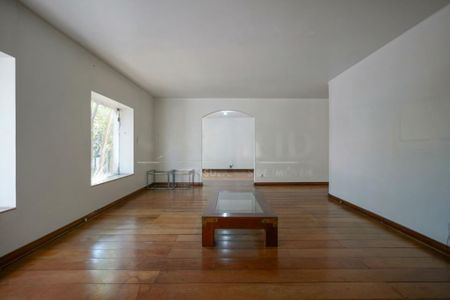 Casa à venda com 3 quartos, 273m² em Granja Julieta, São Paulo