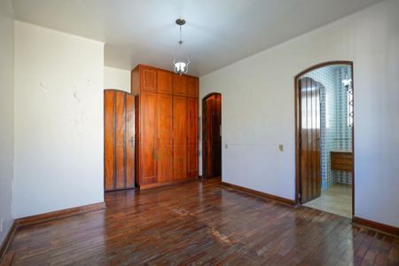 Casa à venda com 3 quartos, 273m² em Granja Julieta, São Paulo