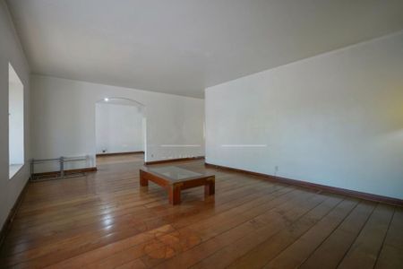 Casa à venda com 3 quartos, 273m² em Granja Julieta, São Paulo