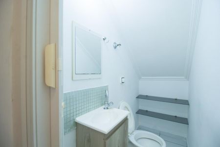 Casa para alugar com 105m², 2 quartos e 2 vagas Casa para alugar com 105m², 2 quartos e 2 vagasLavabo