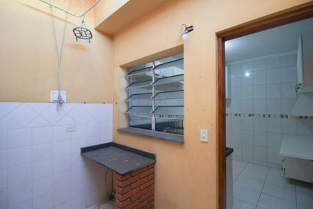 Casa para alugar com 105m², 2 quartos e 2 vagas Casa para alugar com 105m², 2 quartos e 2 vagasÁrea de Serviço