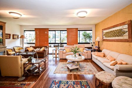Apartamento à venda com 180m², 4 quartos e 2 vagas
