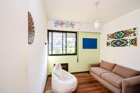 Apartamento à venda com 180m², 4 quartos e 2 vagas