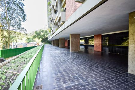 Apartamento à venda com 180m², 4 quartos e 2 vagas
