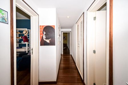 Apartamento à venda com 180m², 4 quartos e 2 vagas