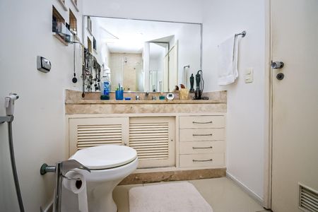 Apartamento à venda com 180m², 4 quartos e 2 vagas