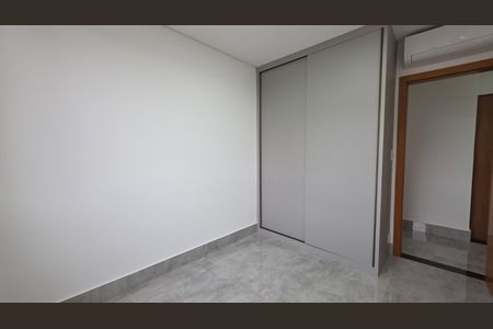 Casa de condomínio para alugar com 300m², 3 quartos e 3 vagas Casa de condomínio para alugar com 300m², 3 quartos e 3 vagasQuarto 2