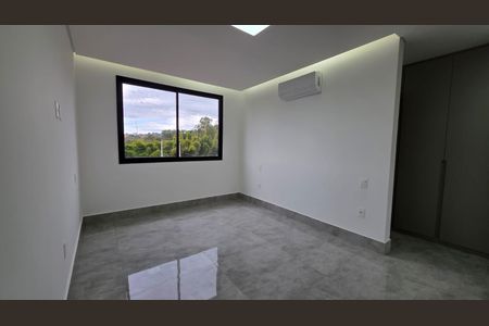 Casa de condomínio para alugar com 300m², 3 quartos e 3 vagas Casa de condomínio para alugar com 300m², 3 quartos e 3 vagasSuíte