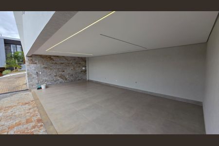 Casa de condomínio para alugar com 300m², 3 quartos e 3 vagas Casa de condomínio para alugar com 300m², 3 quartos e 3 vagasGaragem