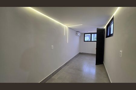 Casa de condomínio para alugar com 300m², 3 quartos e 3 vagas Casa de condomínio para alugar com 300m², 3 quartos e 3 vagasQuarto de serviço