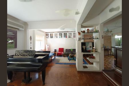 Apartamento à venda com 92m², 1 quarto e sem vaga