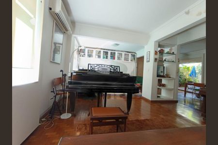 Apartamento à venda com 92m², 1 quarto e sem vaga