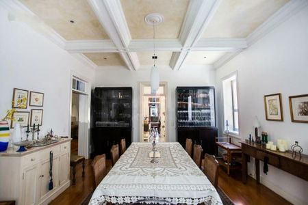 Casa à venda com 726m², 4 quartos e sem vaga