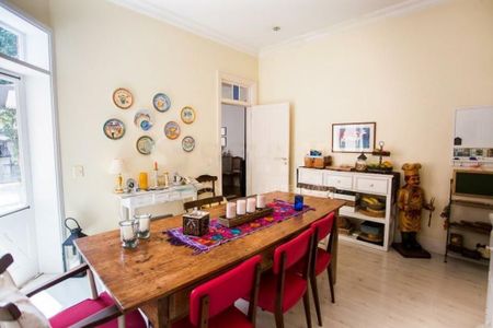 Casa à venda com 4 quartos, 726m² em Vila Humaita, Santo André
