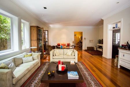 Casa à venda com 4 quartos, 726m² em Vila Humaita, Santo André